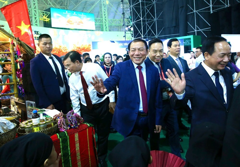 Hội chợ mùa Thu thể hiện khát vọng bứt phá, tầm vóc thời đại của đất nước - ảnh 12