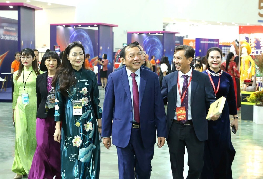 Hội chợ mùa Thu thể hiện khát vọng bứt phá, tầm vóc thời đại của đất nước - ảnh 11