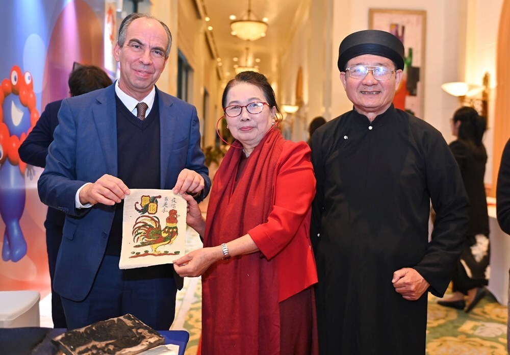 Văn hóa giúp cố kết niềm tin, đóng góp vào sự ổn định và phát triển bền vững của thế giới - ảnh 4