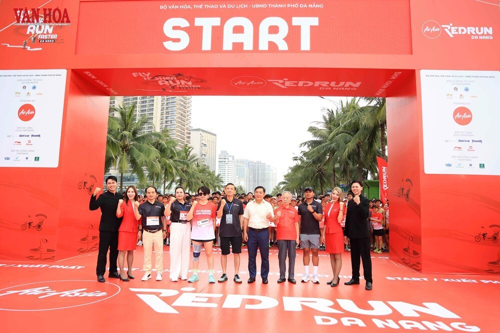 Gần 8.000 VĐV tham gia Giải chạy AirAsia RedRun Đà Nẵng 2026 - Quán quân 21  - ảnh 1