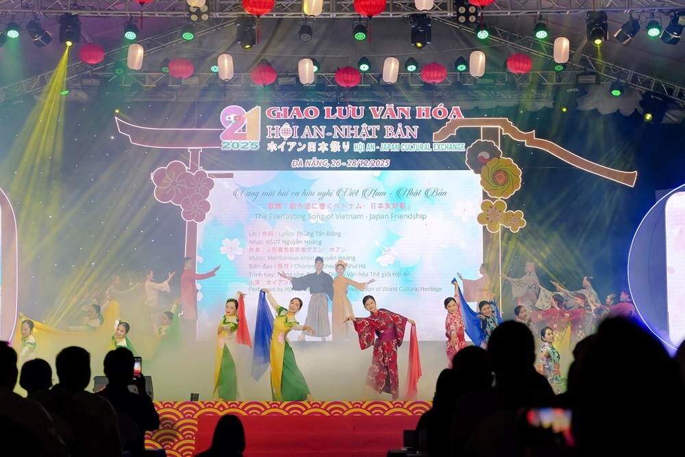 Sôi động đêm khai mạc Giao lưu văn hóa Hội An - Nhật Bản lần thứ 21 - ảnh 2