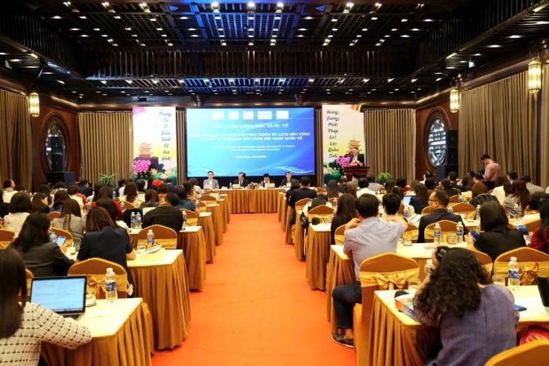 Liên kết phát triển công nghiệp văn hóa với du lịch bền vững - ảnh 1