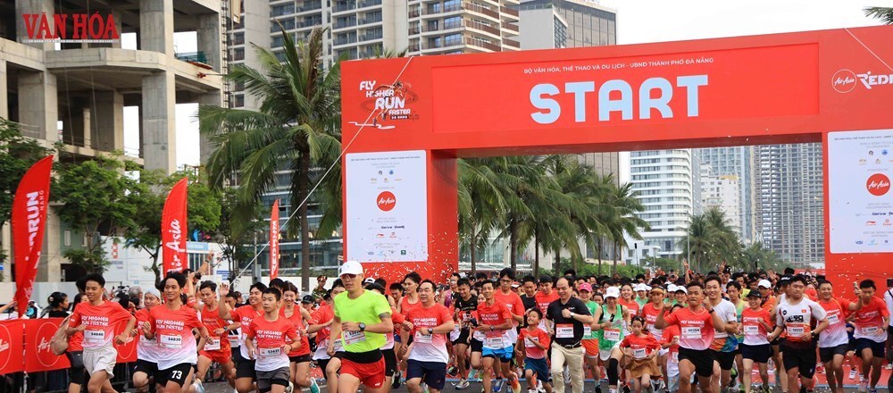 Gần 8.000 VĐV tham gia Giải chạy AirAsia RedRun Đà Nẵng 2026 - Quán quân 21
