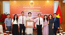 Đằng sau vinh quang Intervision 2025: Trái ngọt từ sự khổ luyện và sáng tạo của Đức Phúc và ê-kíp