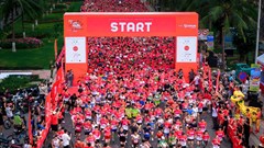 Những hình ảnh “nhuộm đỏ” các cung đường Đà Nẵng tại Giải chạy AirAsia RedRun Đà Nẵng 2026