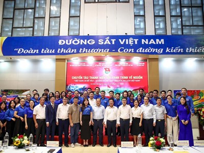 Đoàn TNCS Hồ Chí Minh Cục Bản quyền tác giả tham gia hành trình “Chuyến tàu Thanh niên — Về nguồn” 