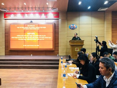 Họp báo Thông báo kết quả điều tra bước đầu vụ án xâm phạm quyền tác giả, quyền liên quan; tổ chức đánh bạc và đánh bạc trên hệ thống “Xôi lạc TV”