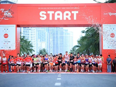 Hành trình “Sẵn sàng - Bắt đầu - Đổi mới” trên từng bước chạy tại  AirAsia RedRun Danang 2026 khép lại thành công với gần 8.000 vận động viên tham gia
